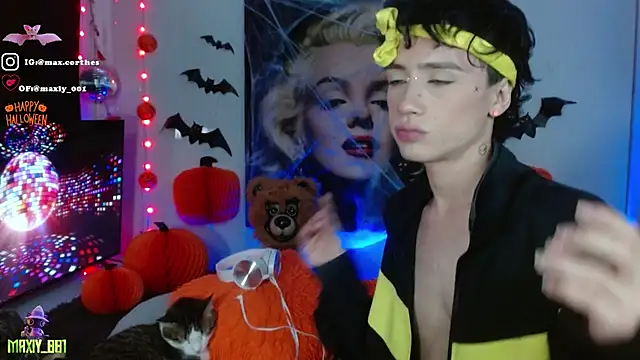 maxiy_001 Live XXX Chat