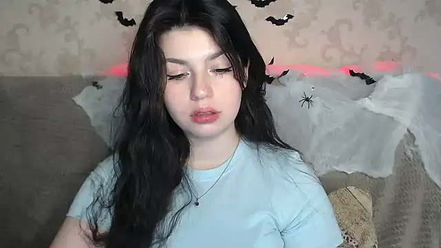 KisaModel's Live XXX Chat