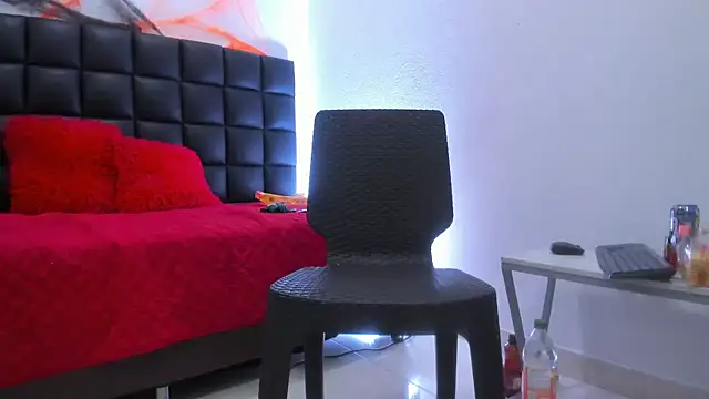 Chat +18 de Tyron_77 ao vivo