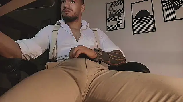 ALPHA_DOMINUS_ Chat XXX in diretta
