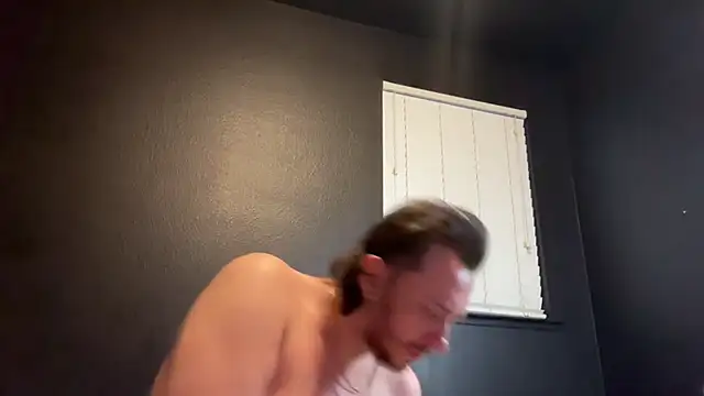 XXX chat uživo modela hungandcloudy