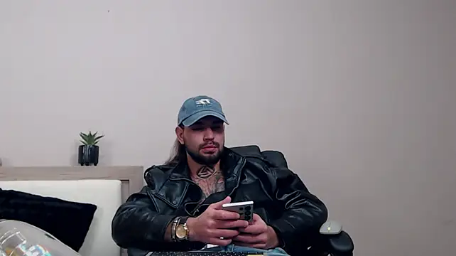 Онлайн чат XXX KaneHunter