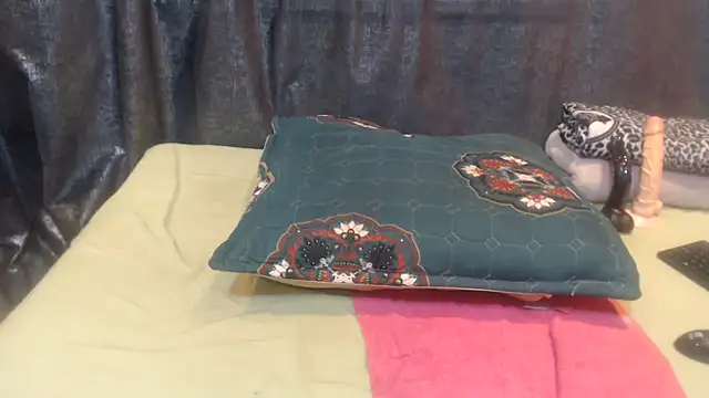 VelvetBooty's Live XXX Chat