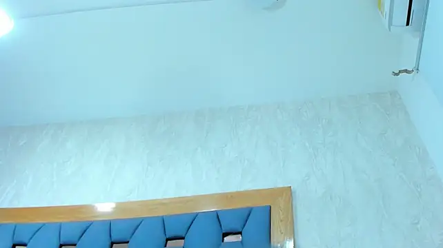 צ'אט XXX בשידור חי של crystal_sm