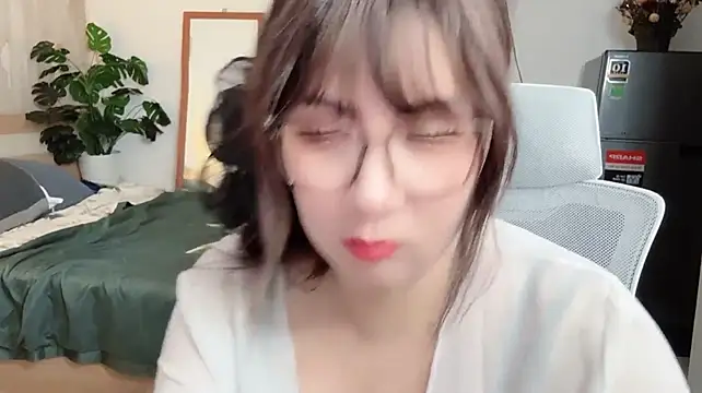 แชท XXX สดของ Sweet_Nini