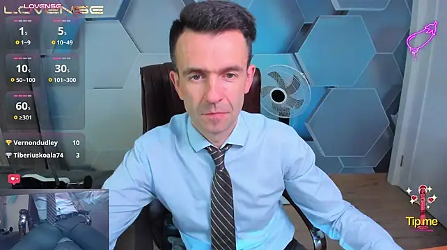 Chat +18 de SteveTiger ao vivo