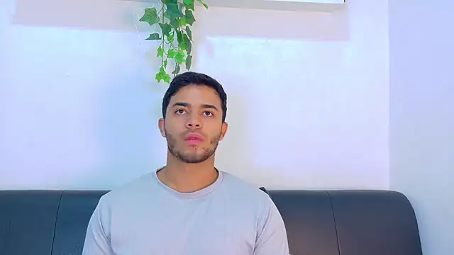 TylerWest_のライブXXXチャット