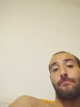 InferredPloce élő XXX-chatje