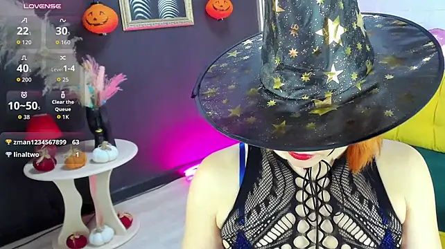 MayaaFire's Live XXX Chat