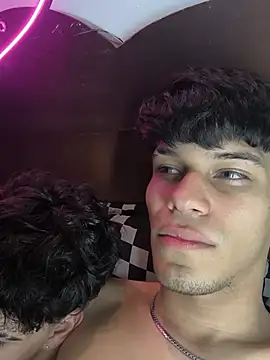 Chat XXX ao vivo de Boys_Eyes