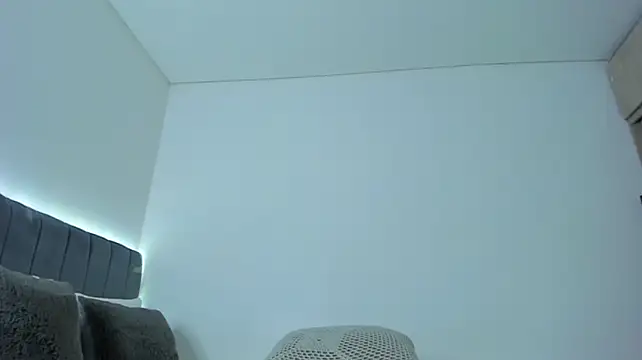 im_sarah34 Adlı Modelin Canlı XXX Sohbeti