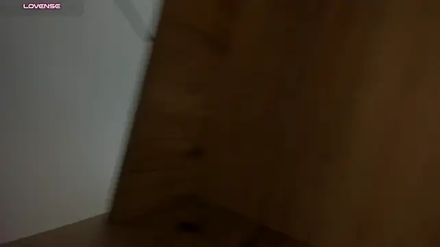 XXX chat uživo modela CarolineGraceX