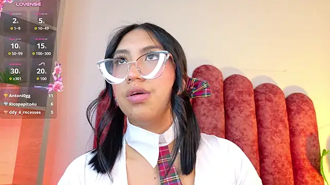 XXX chat uživo modela ninaa_blake