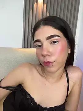 sofiaacutee's Live XXX Chat