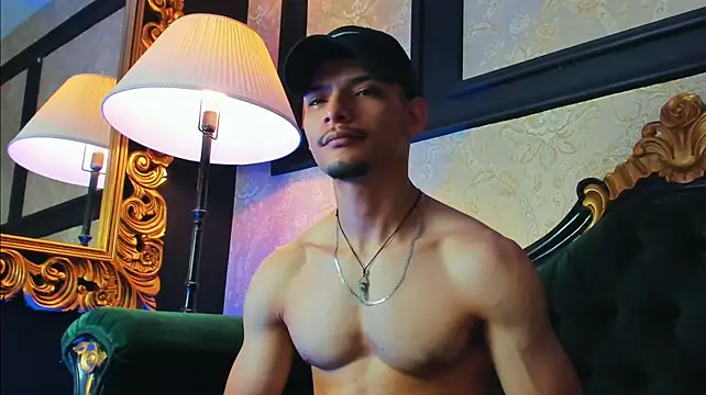 AlessandroKiingのライブXXXチャット