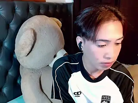 Skye_23's Live XXX Chat