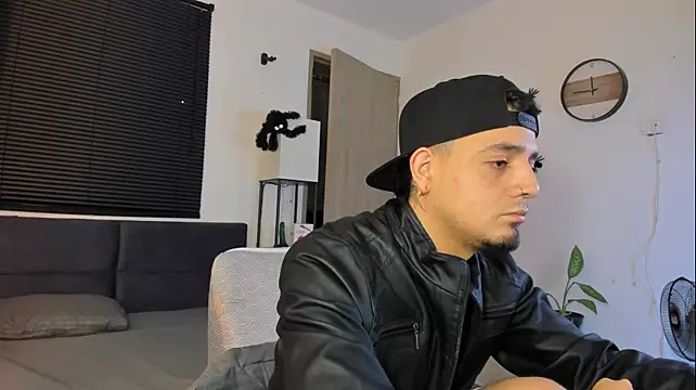 alejandro_calderon1 Live XXX Chat