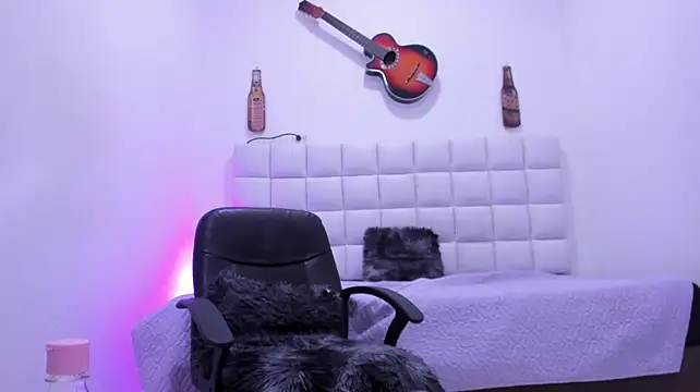 Онлайн чат XXX dantefoxx