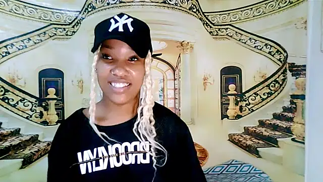 EroticSexyPrada's Live XXX Chat
