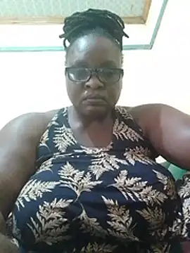 Ebonypearl2's Live XXX Chat