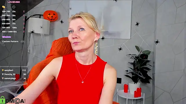 Chat XXX en directo de Julie_Lucas