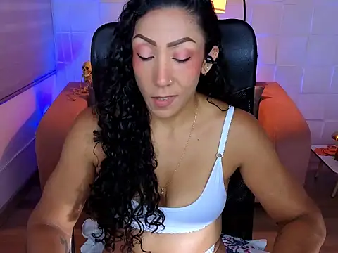Paola_Leal Adlı Modelin Canlı XXX Sohbeti