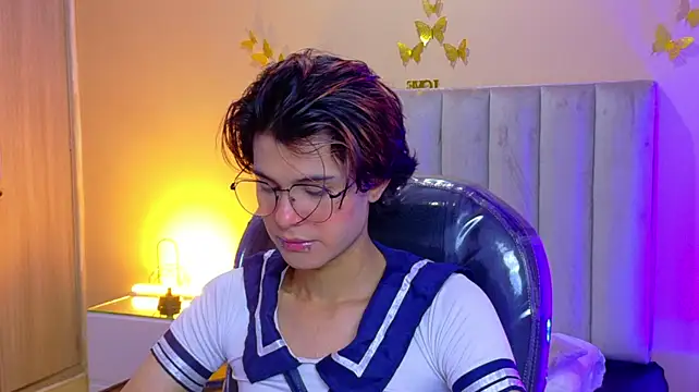 Derek_Sinn Chat XXX in diretta
