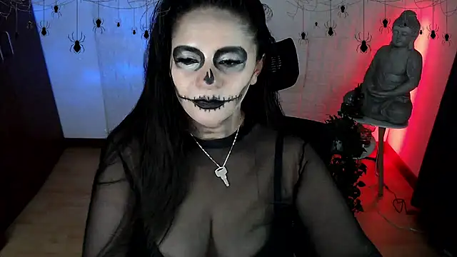 Chatroom XXX en direct de GODDESS_EVANS