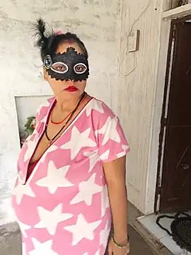 Show modela priyasharma0101 na web-kameri