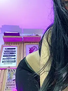 Samantaa_Nova Adlı Modelin Canlı XXX Sohbeti