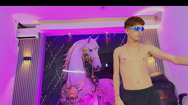 The_Boy_King_'s Live XXX Chat