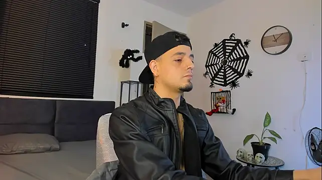 دردشة alejandro_calderon1 الجنسية المباشرة