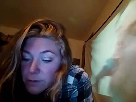 BettyandGoldn Live XXX chat