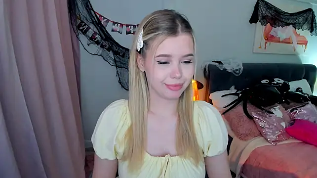 FollowLovee's Live XXX Chat