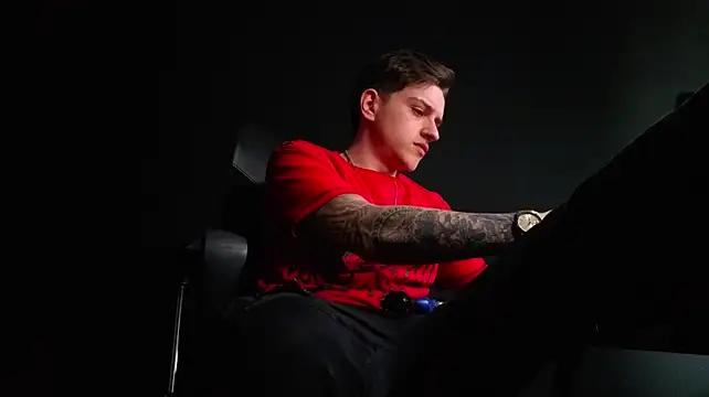 FelixStarkk Chat XXX live