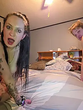 Deathrowe XXX чат на живо