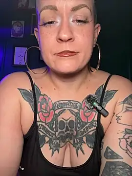 quinnmariexo's Live XXX Chat