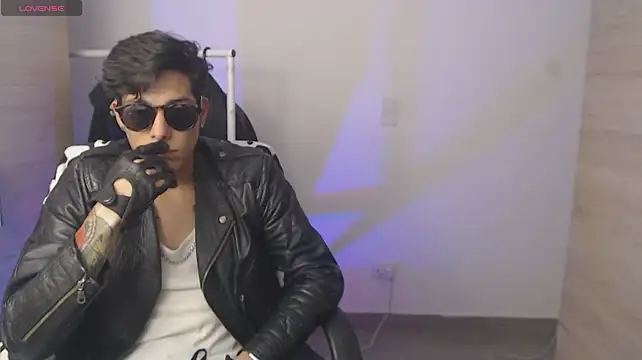 chomelo6 – Naživo XXX chat