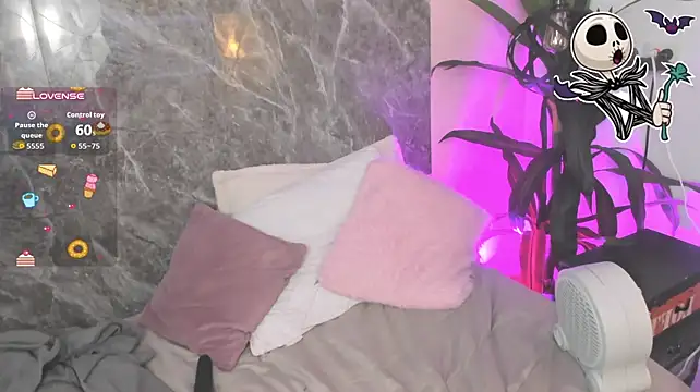 KhyaVamp Adlı Modelin Canlı XXX Sohbeti