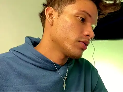 دردشة AlexxxGod الجنسية المباشرة