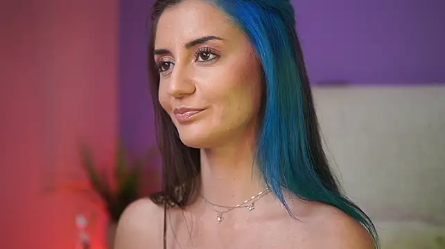 SabrinaHope Adlı Modelin Canlı XXX Sohbeti