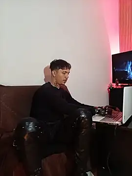 HannibalLester's Live XXX Chat