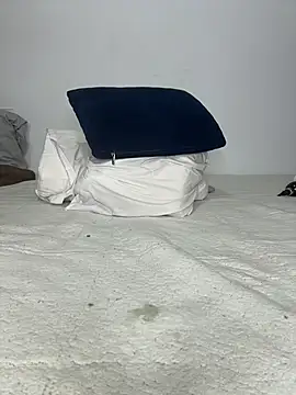 hanna__w Adlı Modelin Canlı XXX Sohbeti