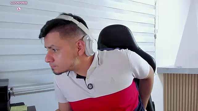 Rick_Adams' Live XXX Chat
