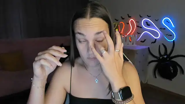 TastyGyrl Live XXX-chat
