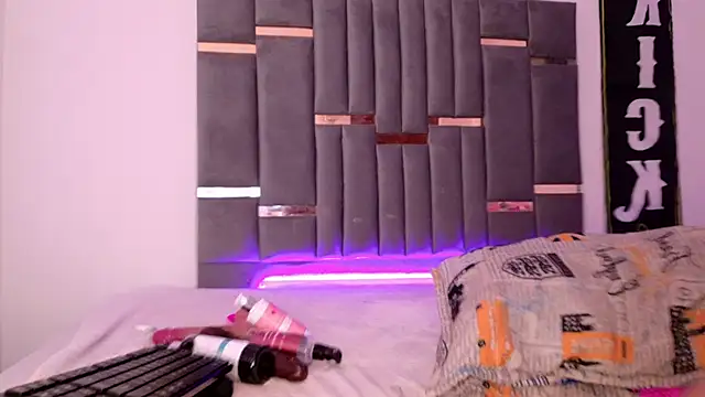 Živý XXX chat ChannelQueen