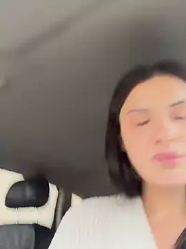 MiraReach Live XXX-Chat