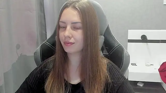 Mia_shy1 Adlı Modelin Canlı XXX Sohbeti