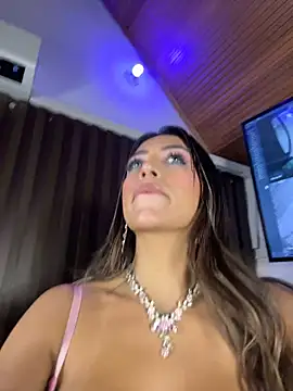 Atenea_cute21 Adlı Modelin Canlı XXX Sohbeti