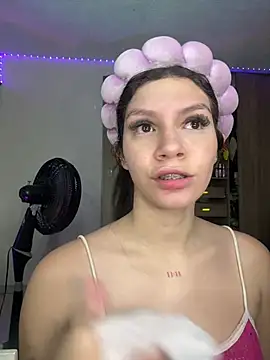 Chat +18 de shery_l ao vivo